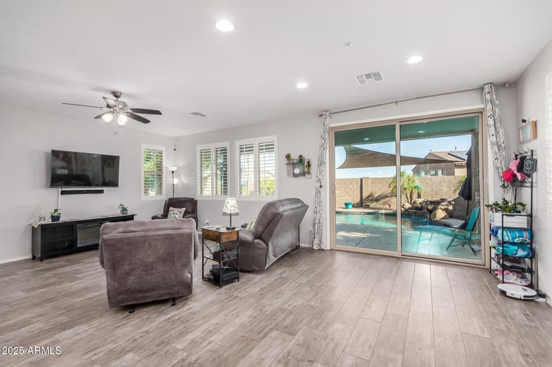 12951 Ashler Hills Dr, Peoria, AZ 85383