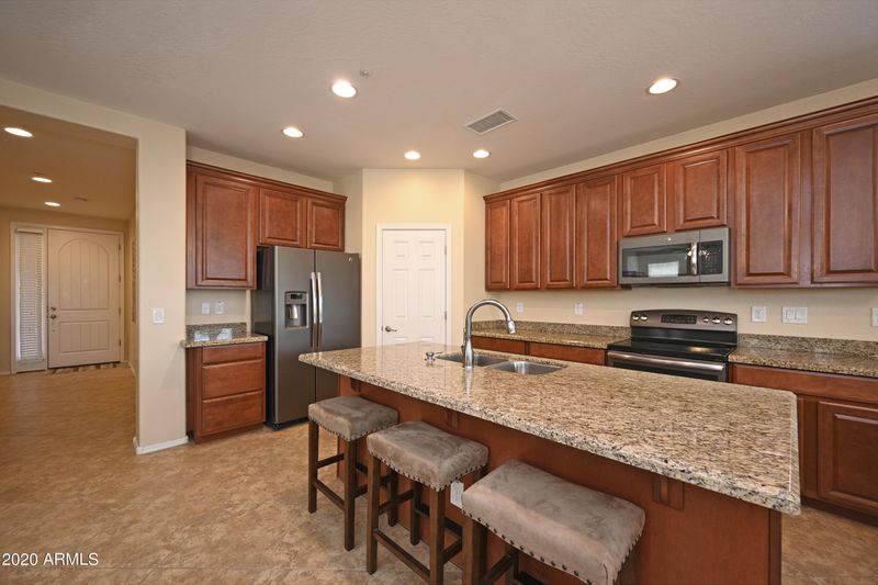 12963 N 93rd Dr, Peoria, AZ 85381