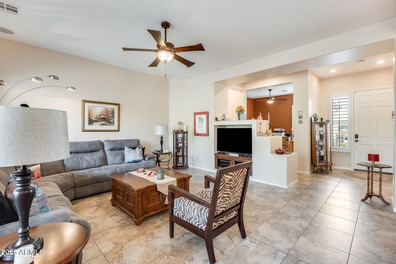 12964 Fossil Dr, Peoria, AZ 85383
