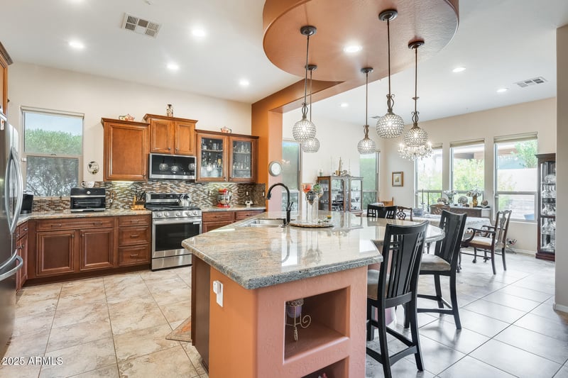 12964 Fossil Dr, Peoria, AZ 85383