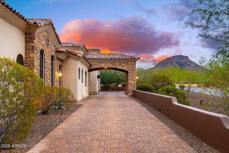 12980 Cochise Rd, Scottsdale, AZ 85259