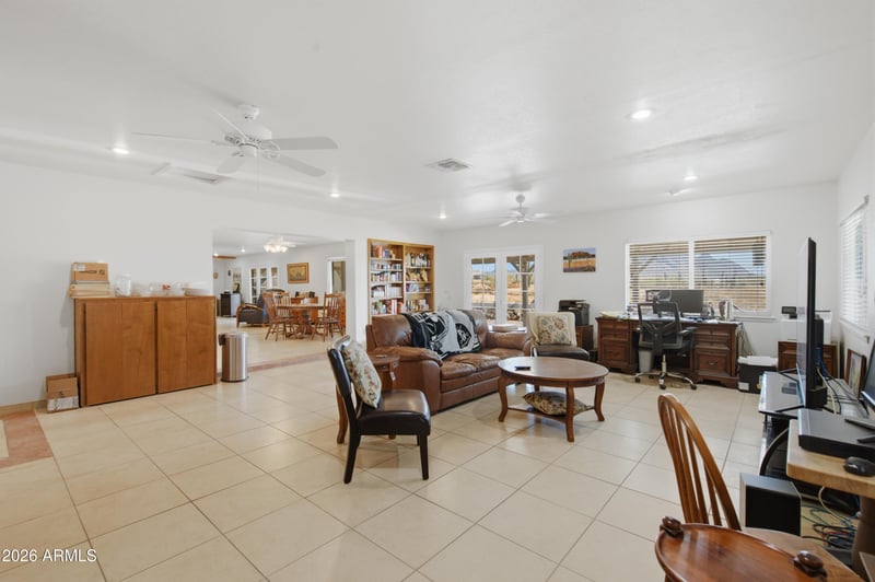 1299 Canyon St, Apache Junction, AZ 85119
