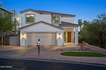 13 Foothill Dr, Phoenix, AZ 85020
