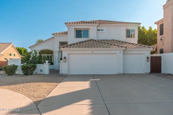 13 Silverwood Dr, Phoenix, AZ 85045