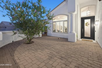 13 W Silverwood Dr, Phoenix, AZ 85045