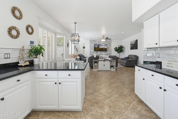 13 W Silverwood Dr, Phoenix, AZ 85045