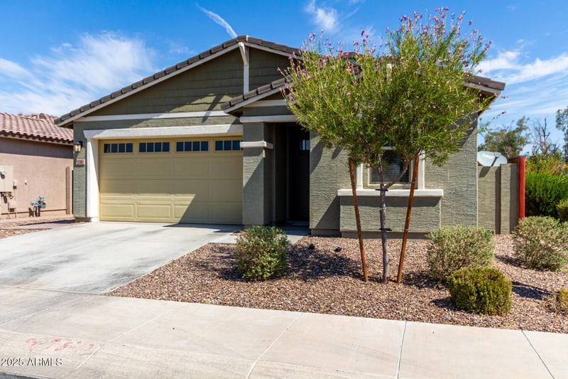 130 Elmwood Pl, Chandler, AZ 85249