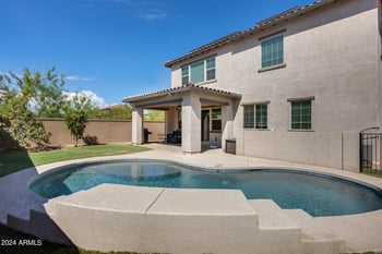 130 Bay Dr, Gilbert, AZ 85233