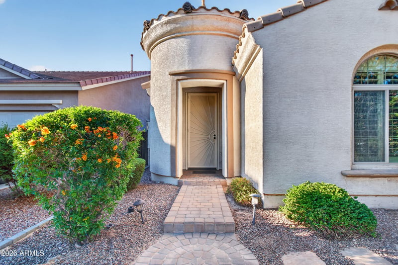 130 Hackberry Dr, Chandler, AZ 85248