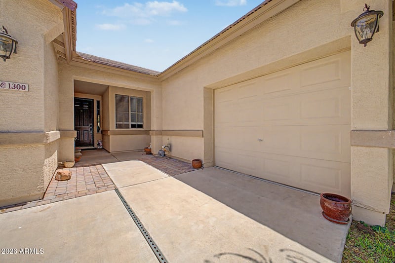1300 Bosi Ct, San Tan Valley, AZ 85140