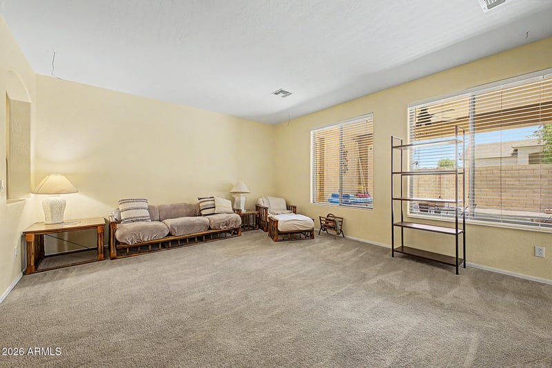 1300 Bosi Ct, San Tan Valley, AZ 85140