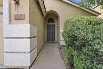 1300 Heritage Dr, Gilbert, AZ 85296