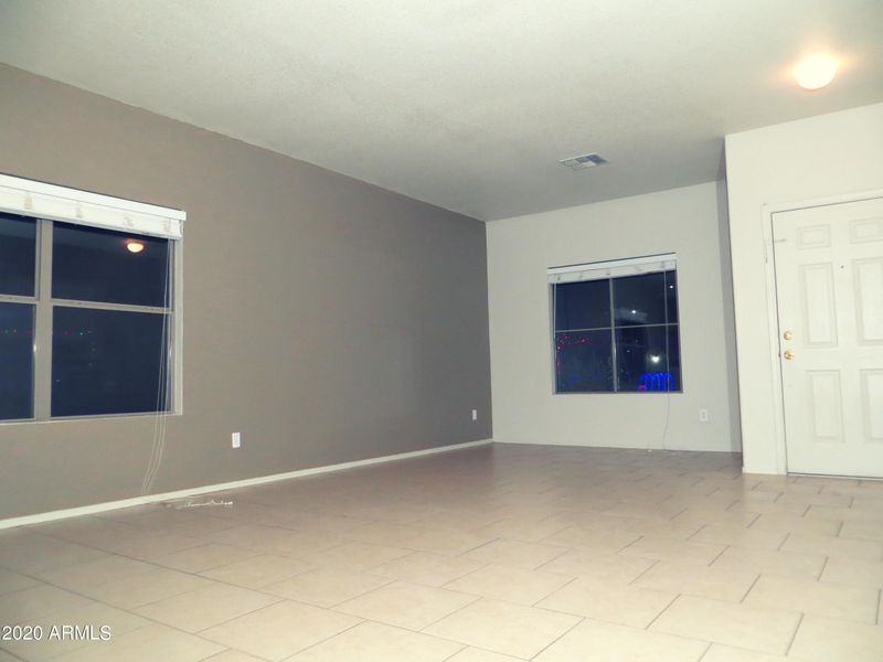 1300 S Bridgegate Dr, Gilbert, AZ 85296