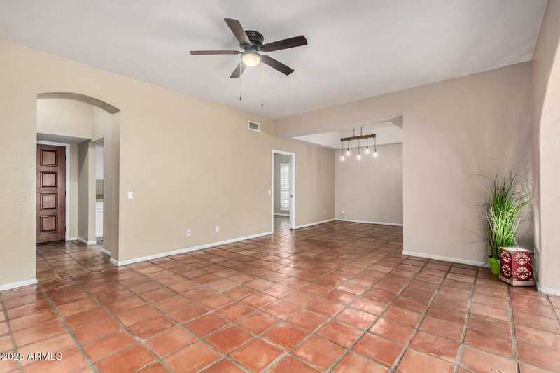 1301 Rio Salado Pw #16, Mesa, AZ 85201