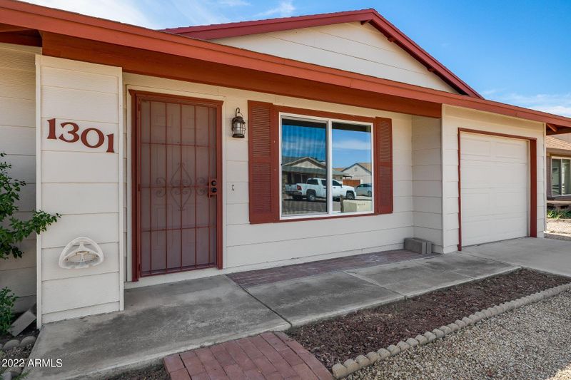 1301 W Hononegh Dr, Phoenix, AZ 85027