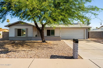 1301 Kerry Ln, Phoenix, AZ 85027