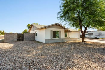 1301 Kerry Ln, Phoenix, AZ 85027