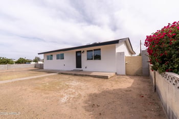 1301 Sunland Ave, Phoenix, AZ 85041