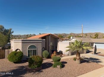 13014 40th Pl, Phoenix, AZ 85044