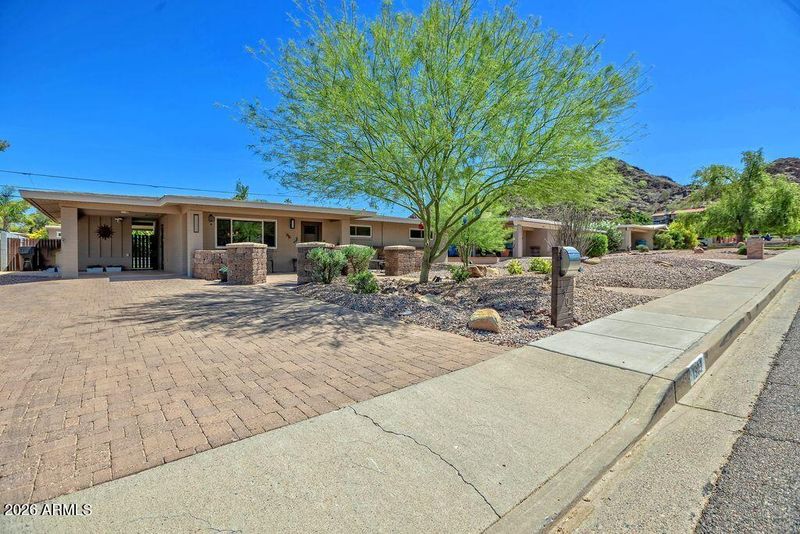 1302 E Butler Dr, Phoenix, AZ 85020
