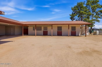 1302 Maddock Rd, Phoenix, AZ 85086