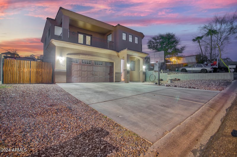 13032 19th St, Phoenix, AZ 85022