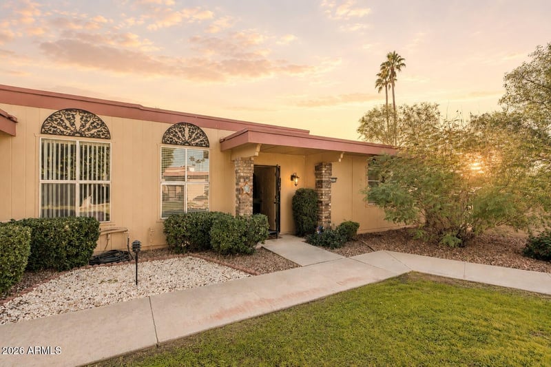 13033 99th Dr, Sun City, AZ 85351