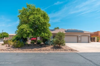 13034 Krall Ct, Glendale, AZ 85307
