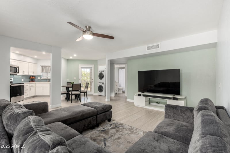 13035 34th St #6, Phoenix, AZ 85032