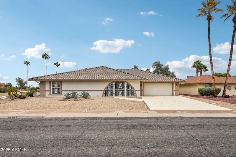 13038 Castlebar Dr, Sun City West, AZ 85375