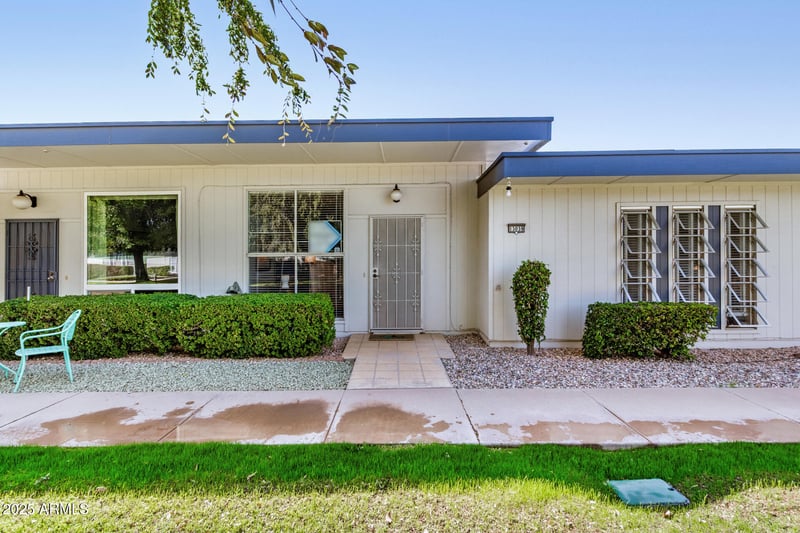 13039 100th Dr, Sun City, AZ 85351