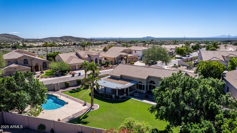 1304 Amberwood Dr, Phoenix, AZ 85045