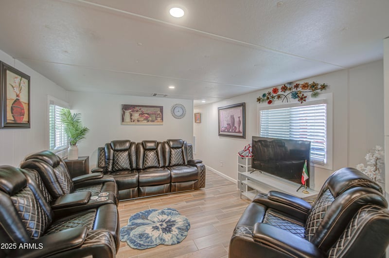 1304 Bell Rd #43, Phoenix, AZ 85022