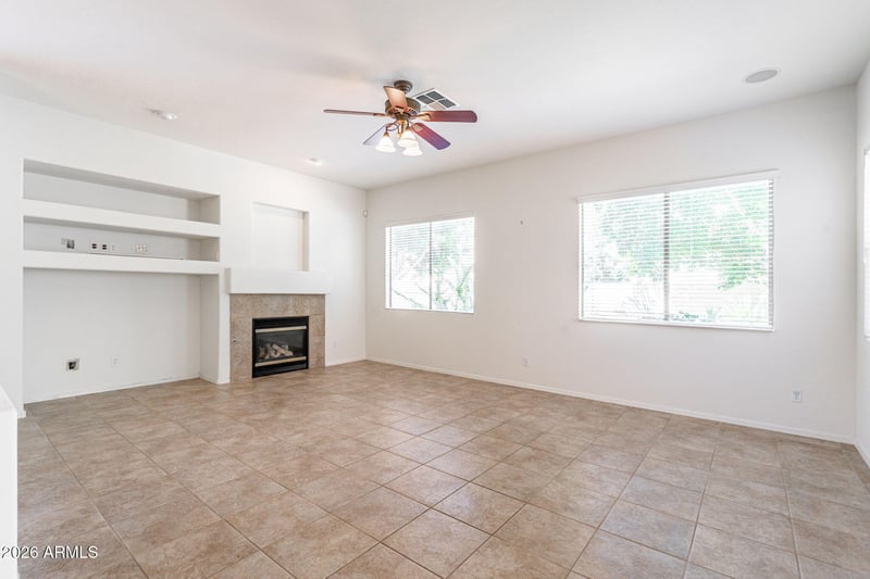1304 N 86th Pl, Mesa, AZ 85207