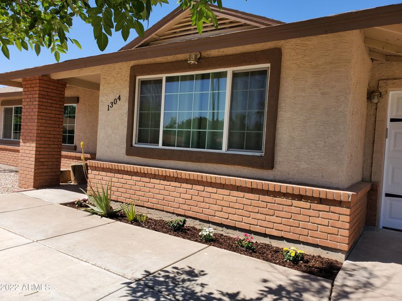 1304 N Spring Cir, Mesa, AZ 85203