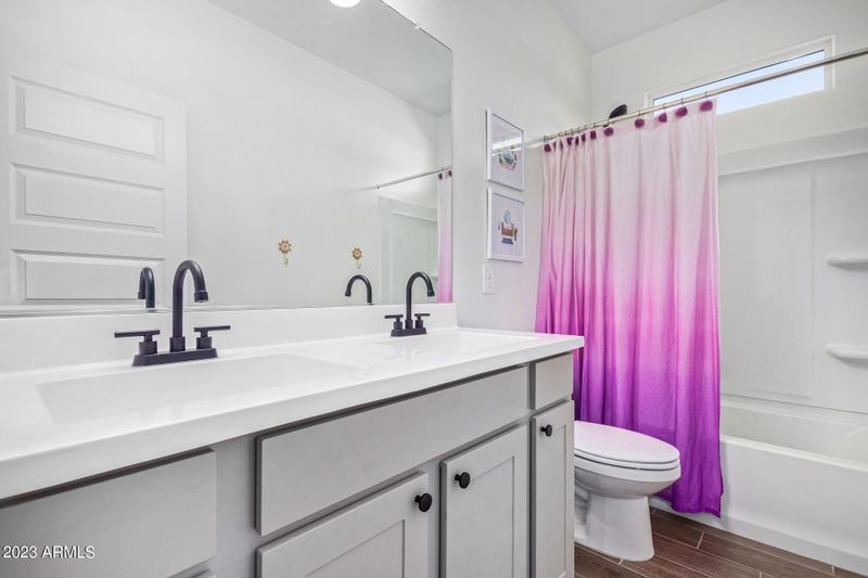 1304 W Gloucester Rd, San Tan Valley, AZ 85143