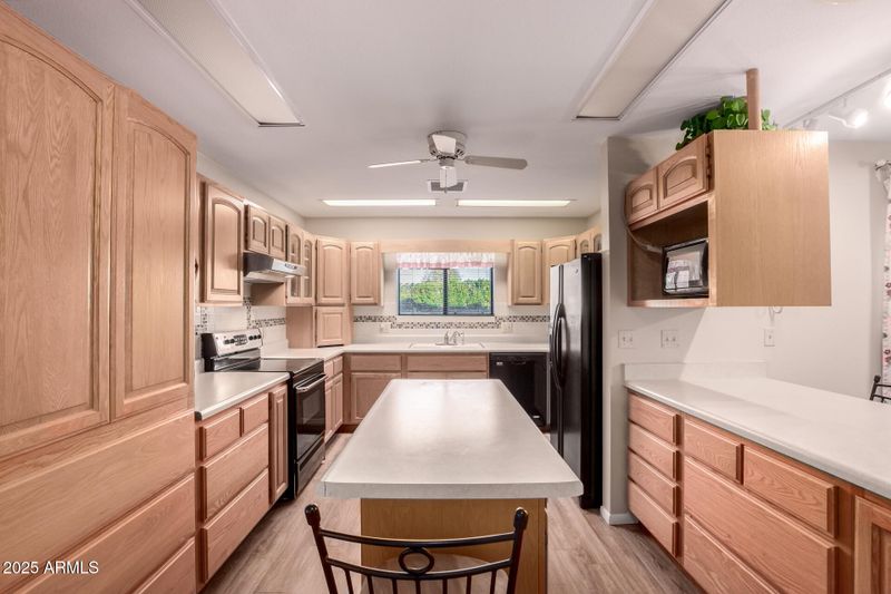 13040 N 36th St, Phoenix, AZ 85032
