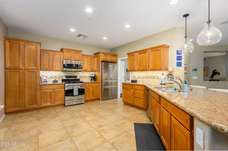 13040 W Hummingbird Ter, Peoria, AZ 85383