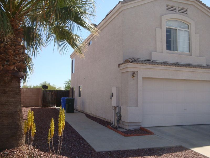 1305 E Escuda Dr, Phoenix, AZ 85024