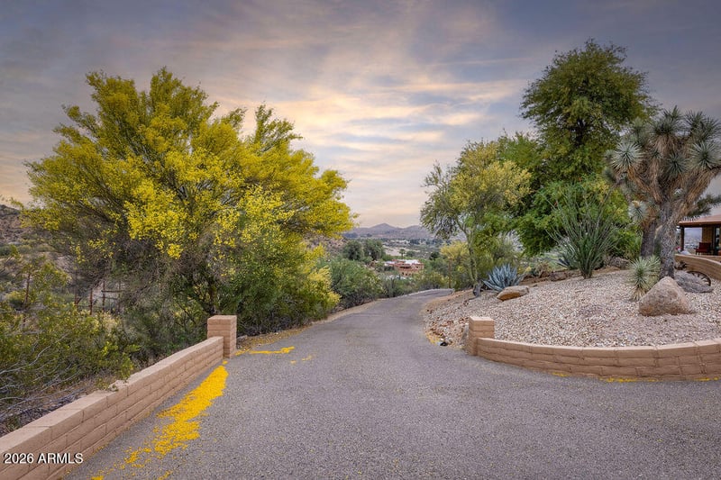 1305 Jack Burden Rd, Wickenburg, AZ 85390
