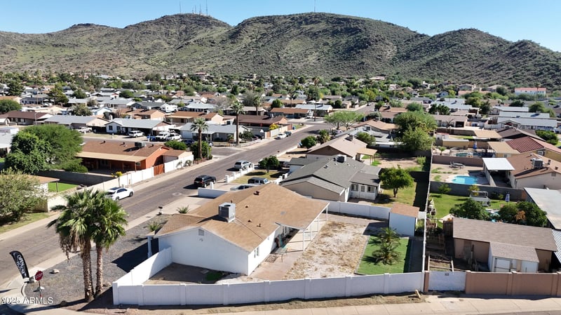 13050 17th Ave, Phoenix, AZ 85029