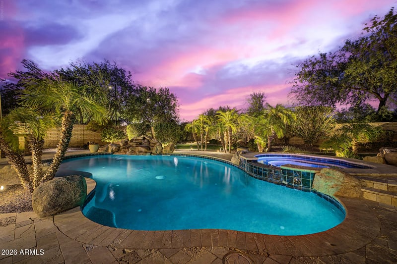 13050 Chucks Ave, Peoria, AZ 85383