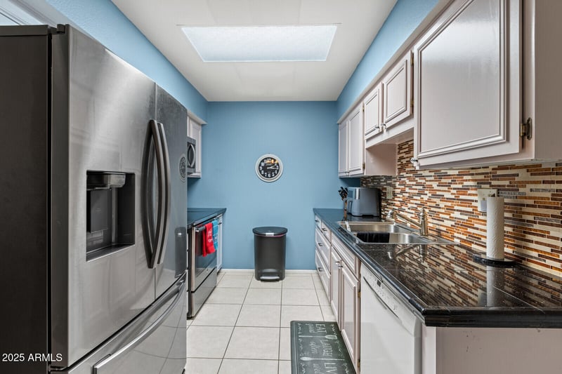 13054 100th Ave, Sun City, AZ 85351