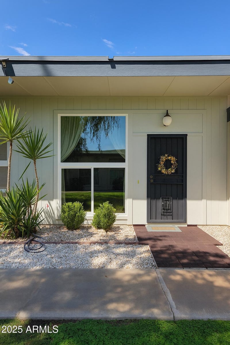 13055 100th Dr, Sun City, AZ 85351