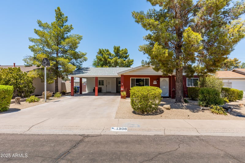 1306 11th St, Tempe, AZ 85281