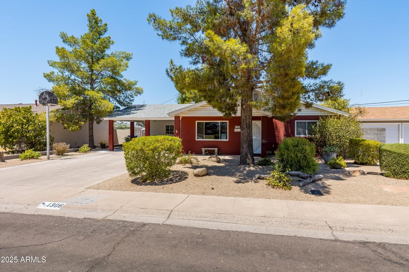 1306 11th St, Tempe, AZ 85281