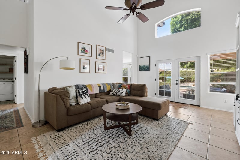 1306 E Helena Dr, Phoenix, AZ 85022
