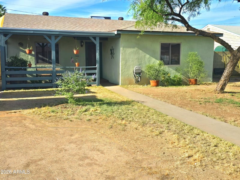 1306 Clarendon Ave, Phoenix, AZ 85013