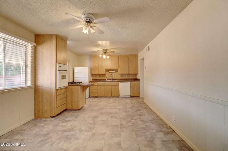 1306 W Elna Rae St, Tempe, AZ 85281