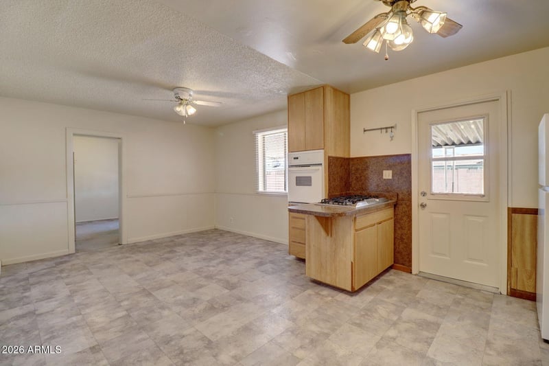 1306 W Elna Rae St, Tempe, AZ 85281